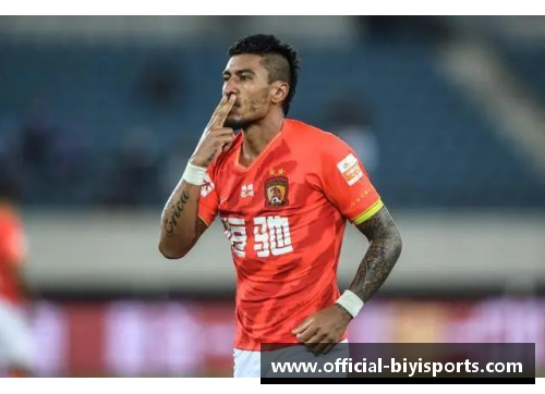 必一运动足球球星与女友分手内幕揭晓引发粉丝热议与关注